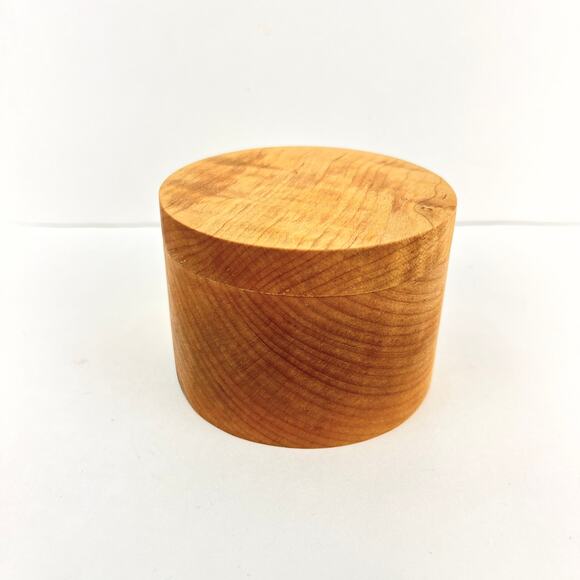 Round Birchwood Salt Cellar With Magnetic Lid Catch - Picture 1 of 6